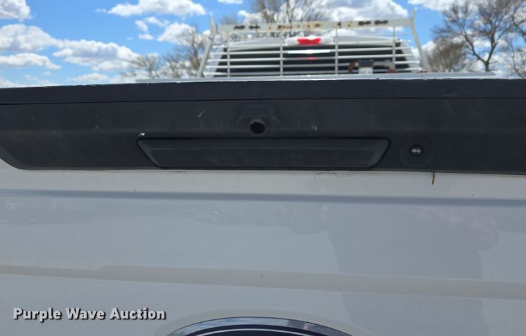 image for item EH8838 2017 Ford F250 Super Duty Crew Cab pickup truck