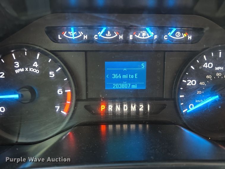 image for item EH8838 2017 Ford F250 Super Duty Crew Cab pickup truck