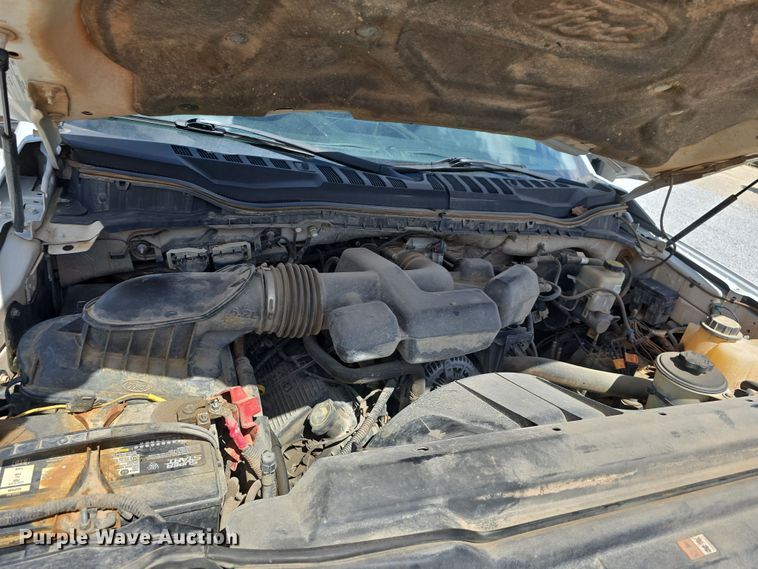 image for item EH8838 2017 Ford F250 Super Duty Crew Cab pickup truck