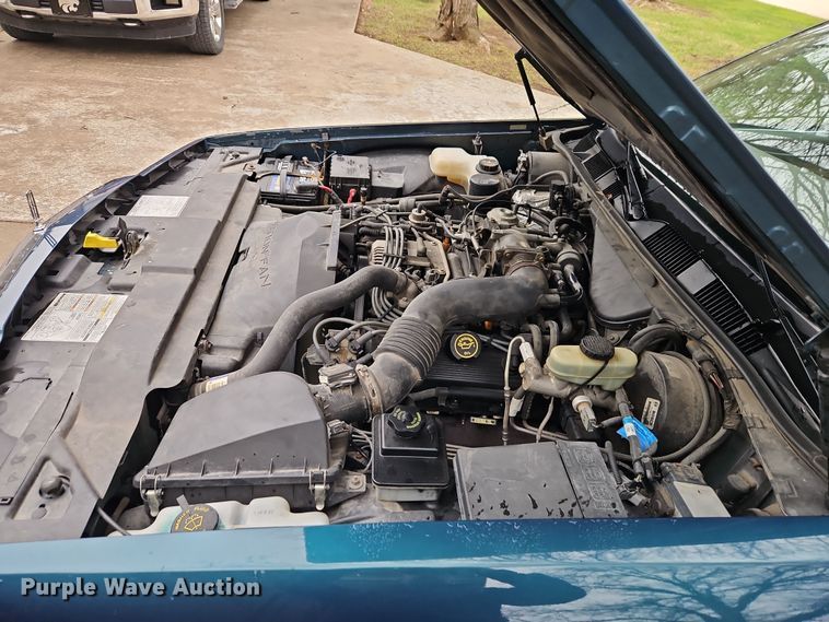 image for item EI8916 1997 Lincoln Town Car 