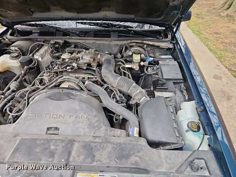 image for item EI8916 1997 Lincoln Town Car 