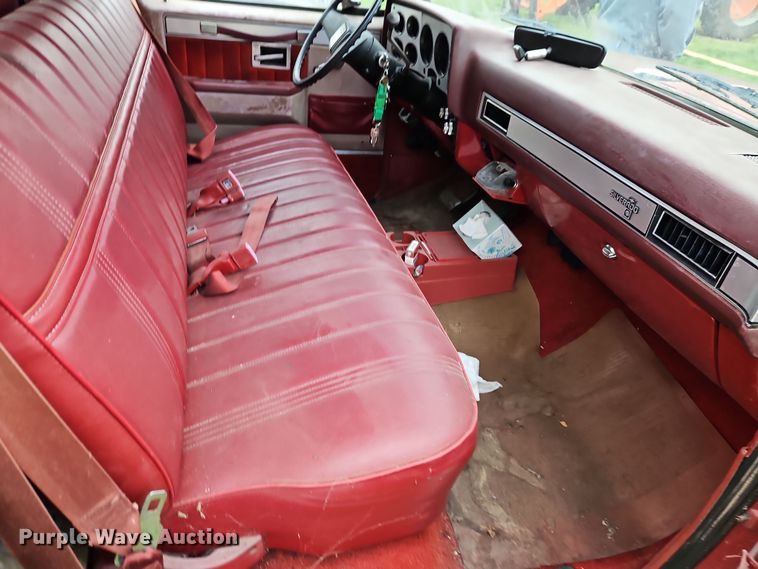 image for item EI8917 1982 Chevrolet Silverado C10 pickup truck