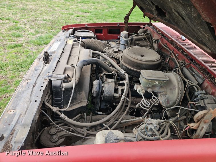 image for item EI8917 1982 Chevrolet Silverado C10 pickup truck