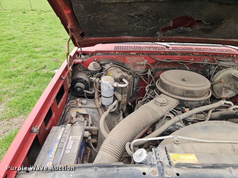 image for item EI8917 1982 Chevrolet Silverado C10 pickup truck