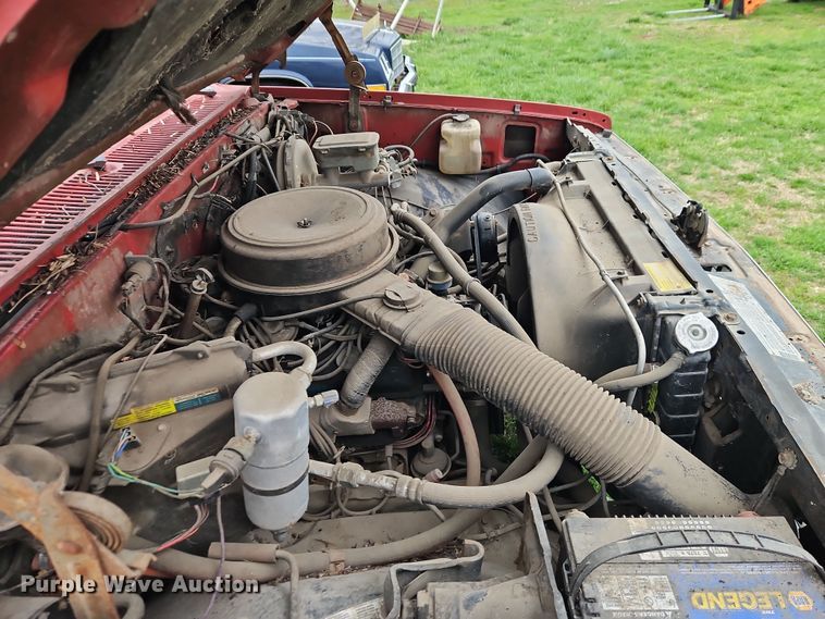 image for item EI8917 1982 Chevrolet Silverado C10 pickup truck