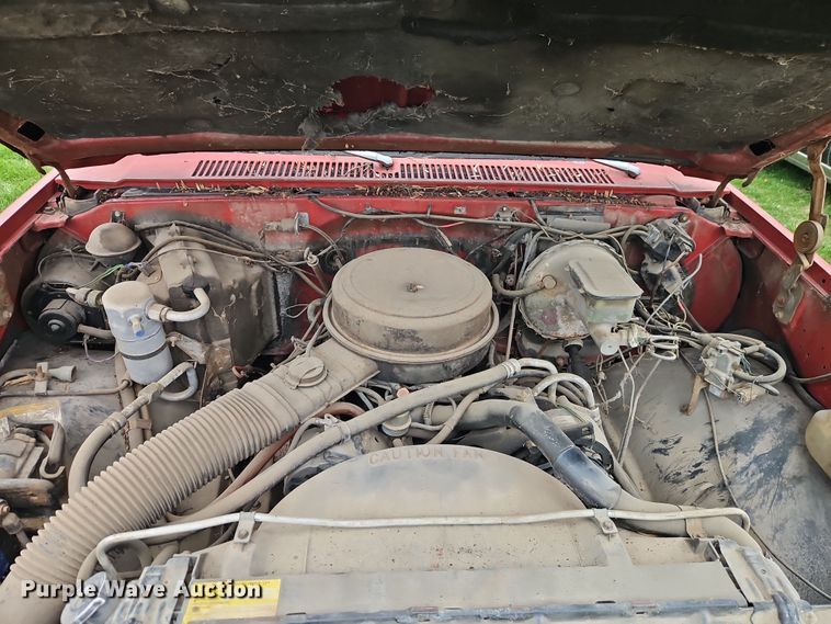 image for item EI8917 1982 Chevrolet Silverado C10 pickup truck