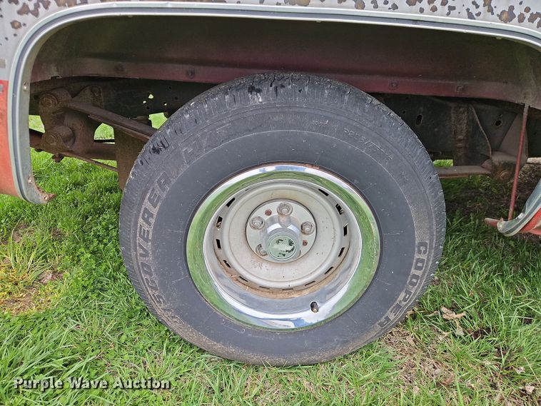 image for item EI8917 1982 Chevrolet Silverado C10 pickup truck