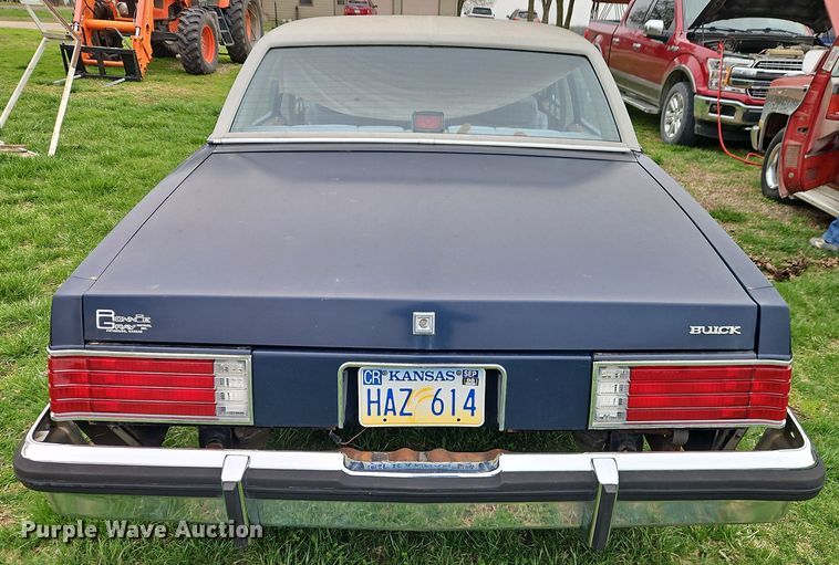 image for item EI8918 1982 Buick LeSabre Limited 