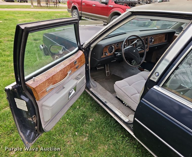 image for item EI8918 1982 Buick LeSabre Limited 