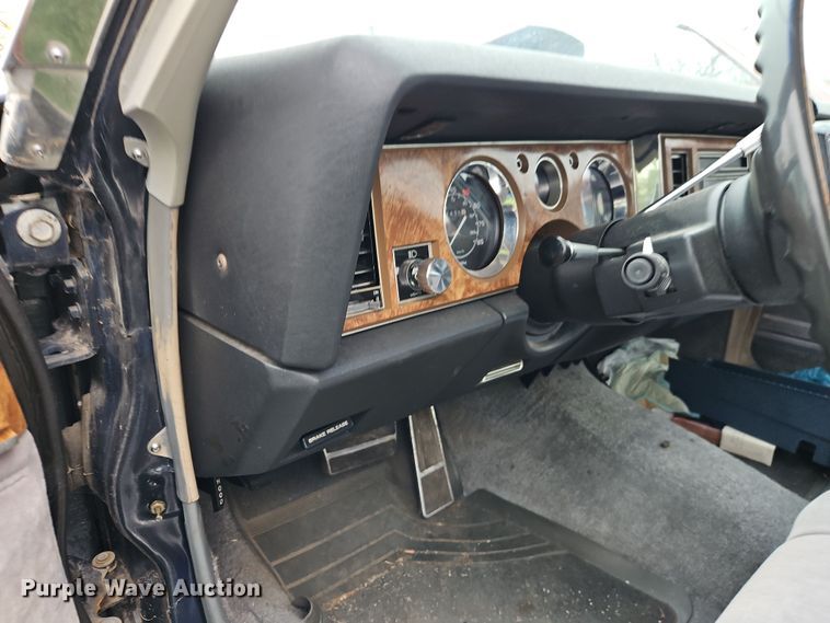 image for item EI8918 1982 Buick LeSabre Limited 