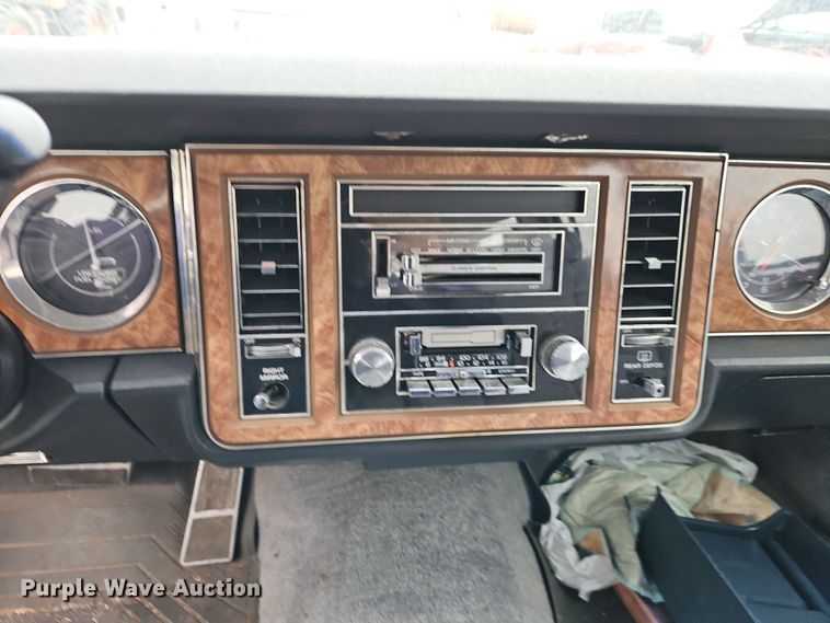 image for item EI8918 1982 Buick LeSabre Limited 