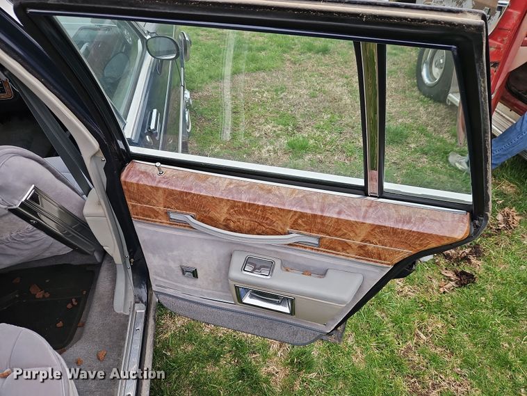 image for item EI8918 1982 Buick LeSabre Limited 