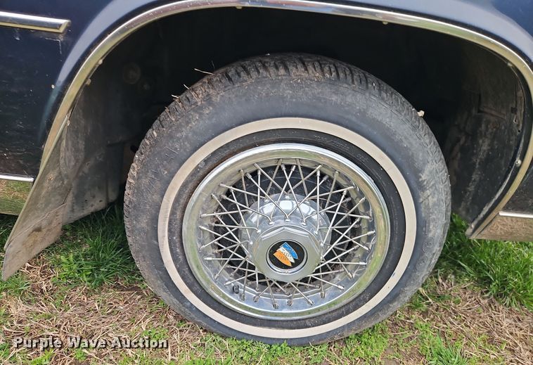 image for item EI8918 1982 Buick LeSabre Limited 