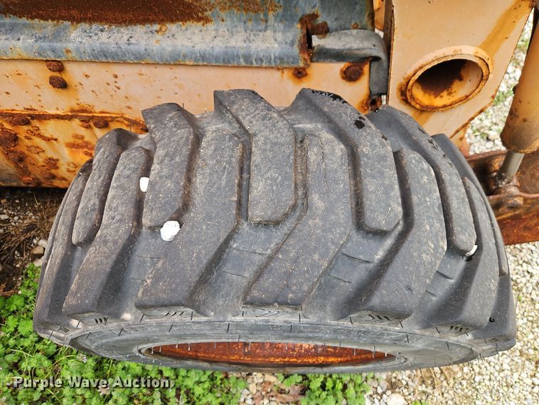 image for item EI8922 2003 Case 60XT skid steer loader