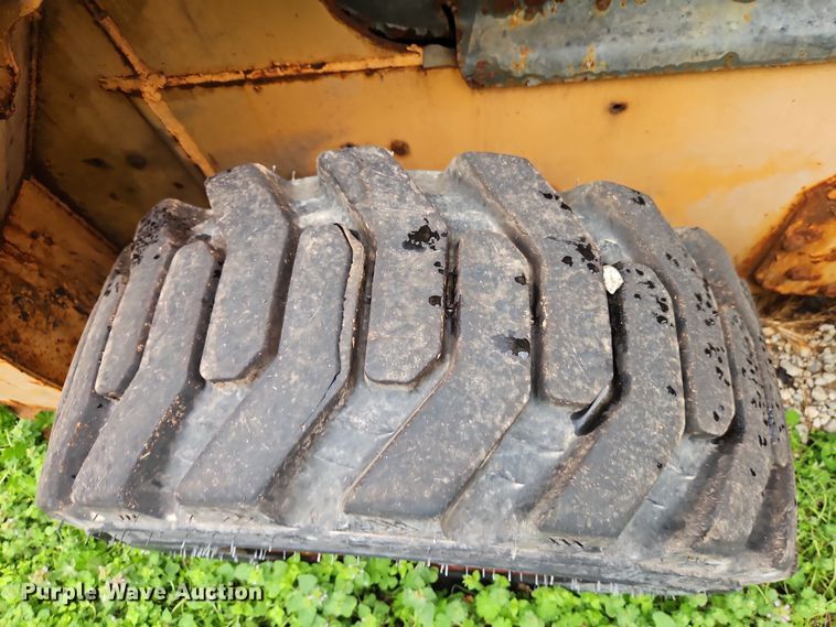 image for item EI8922 2003 Case 60XT skid steer loader