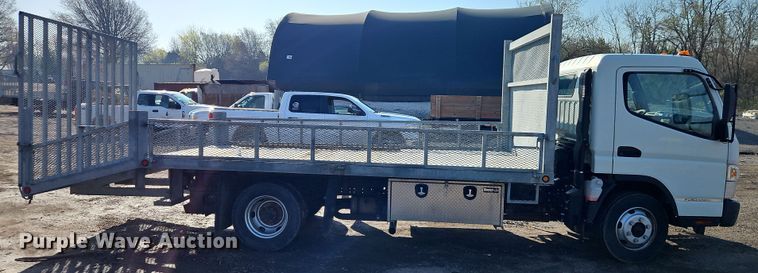 image for item EI8936 2019 Mitsubishi Fuso  FECZTGL9SUH9 flatbed truck