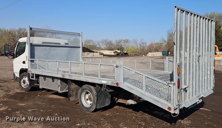 image for item EI8936 2019 Mitsubishi Fuso  FECZTGL9SUH9 flatbed truck