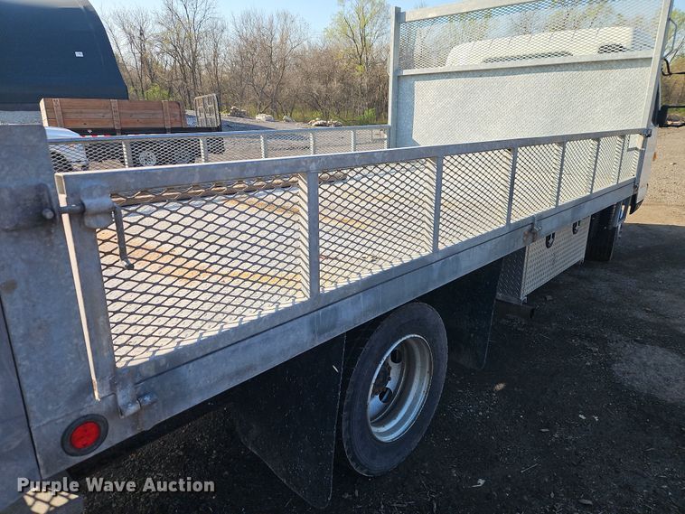 image for item EI8936 2019 Mitsubishi Fuso  FECZTGL9SUH9 flatbed truck