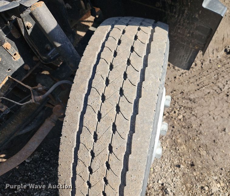 image for item EI8936 2019 Mitsubishi Fuso  FECZTGL9SUH9 flatbed truck