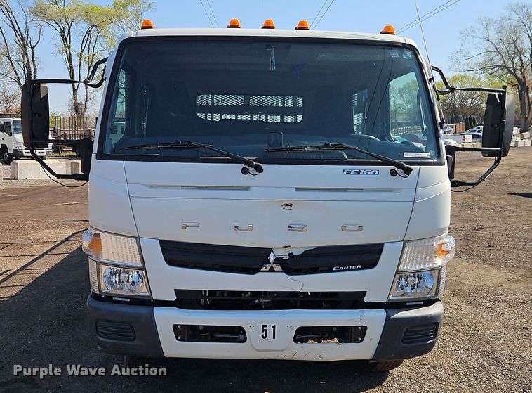 image for item EI8938 2017 Mitsubishi Fuso FEC72KL3WUHJ Crew Cab flatbed truck