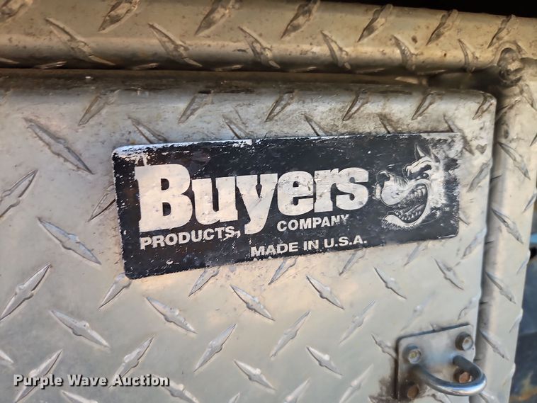 image for item EI8938 2017 Mitsubishi Fuso FEC72KL3WUHJ Crew Cab flatbed truck