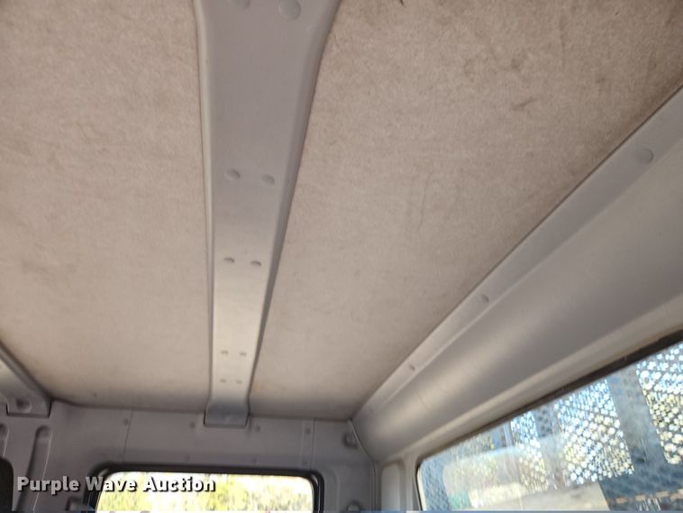 image for item EI8938 2017 Mitsubishi Fuso FEC72KL3WUHJ Crew Cab flatbed truck