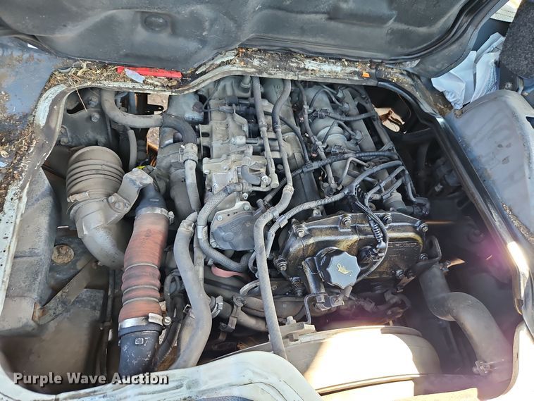 image for item EI8938 2017 Mitsubishi Fuso FEC72KL3WUHJ Crew Cab flatbed truck