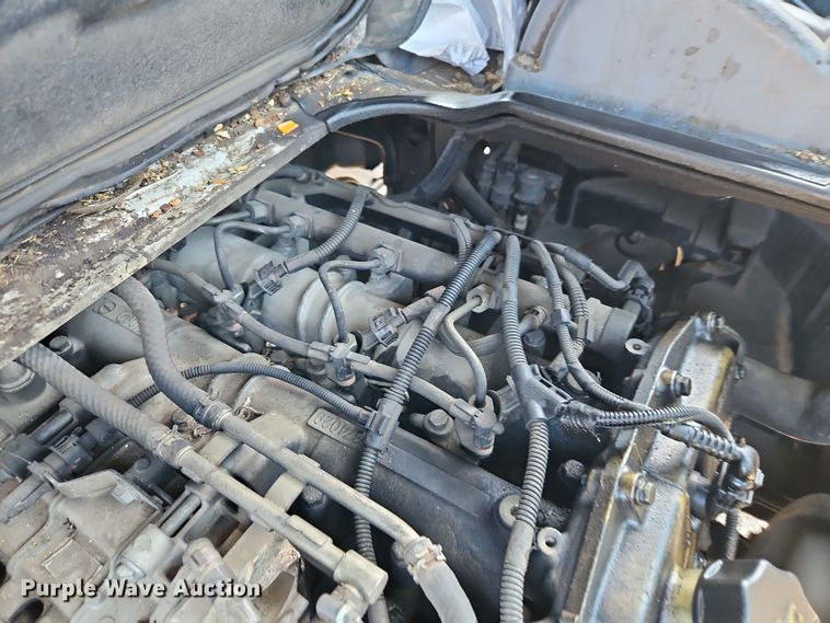 image for item EI8938 2017 Mitsubishi Fuso FEC72KL3WUHJ Crew Cab flatbed truck