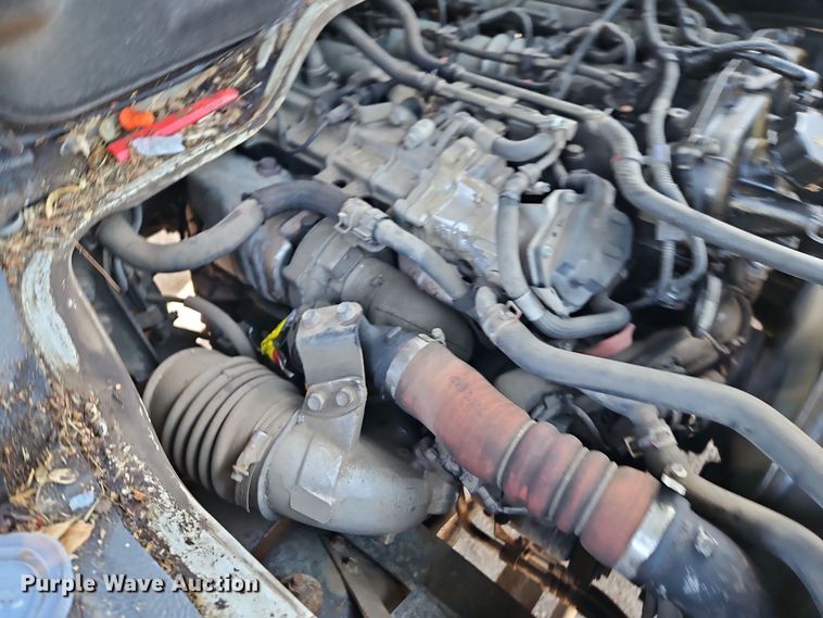 image for item EI8938 2017 Mitsubishi Fuso FEC72KL3WUHJ Crew Cab flatbed truck