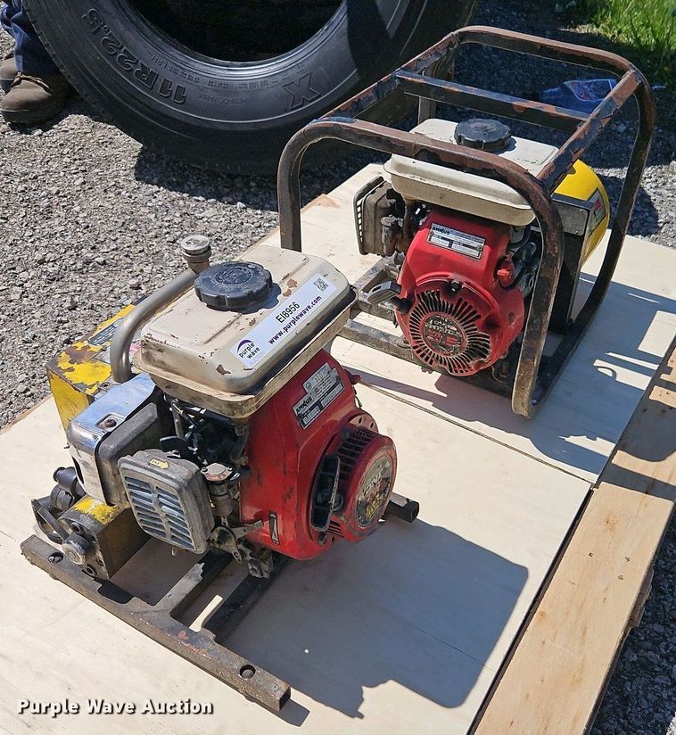 image for item EI8956 (2) Amkus hydraulic power unit