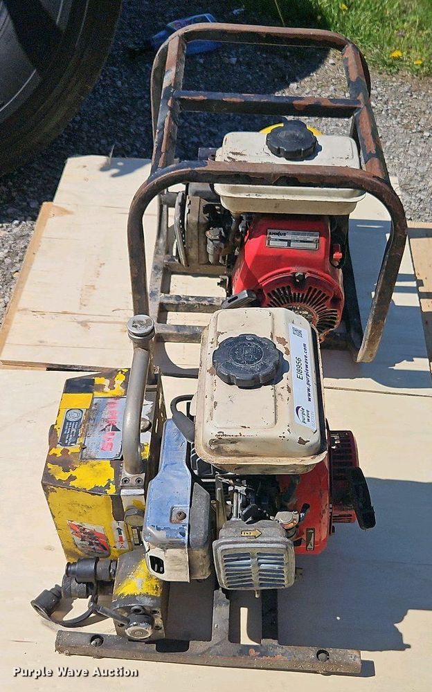 image for item EI8956 (2) Amkus hydraulic power unit