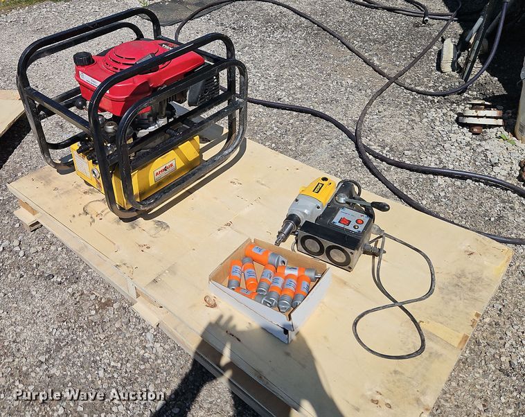 image for item EI8957 Tools