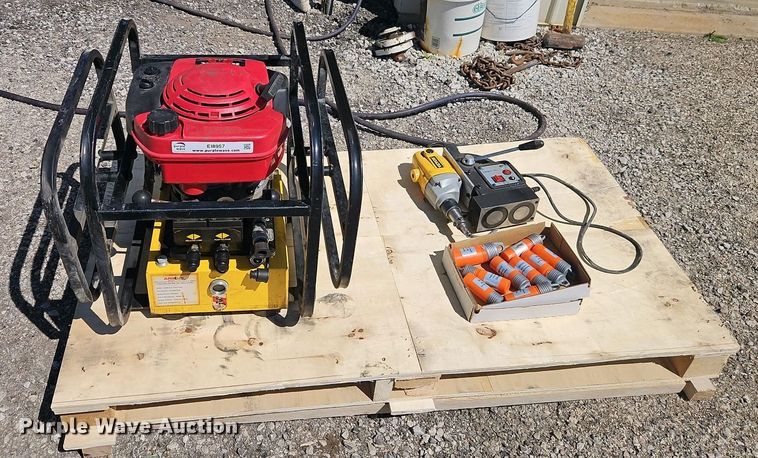 image for item EI8957 Tools