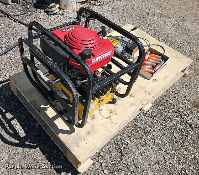 image for item EI8957 Tools