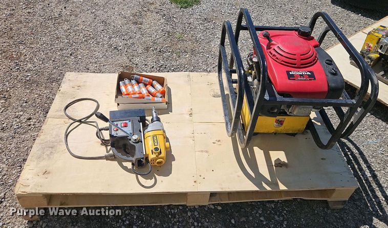 image for item EI8957 Tools