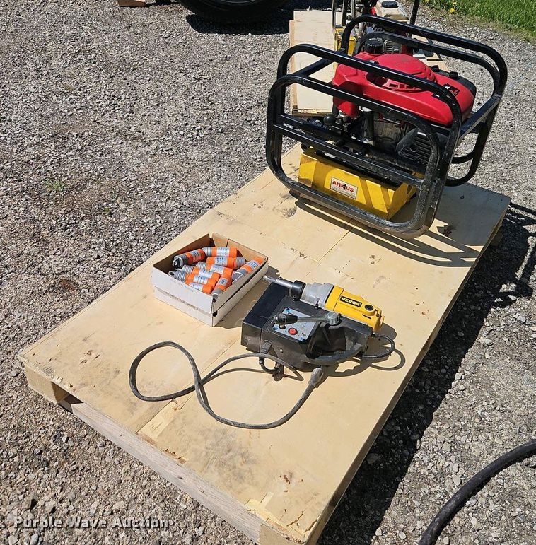 image for item EI8957 Tools