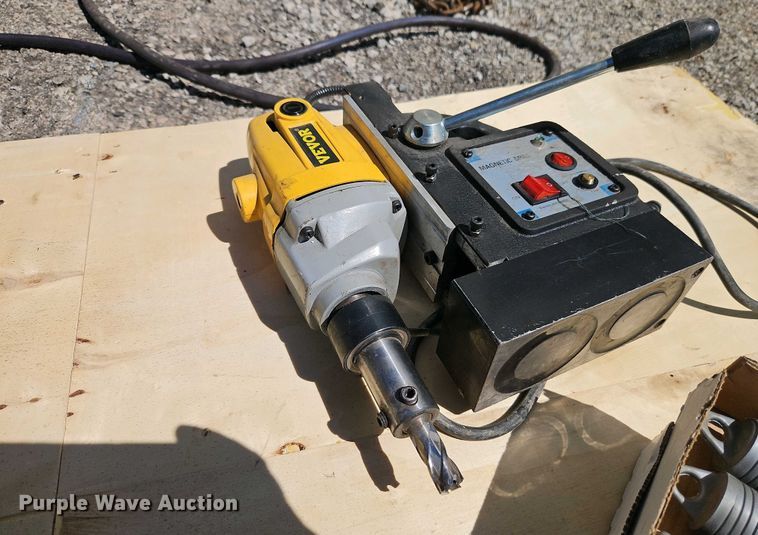 image for item EI8957 Tools