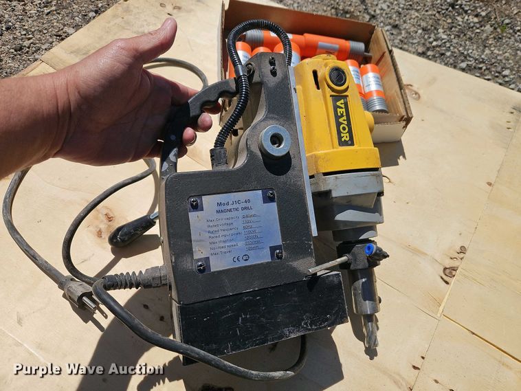 image for item EI8957 Tools