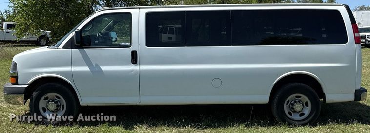 image for item EJ3563 2016 Chevrolet Express 3500 van