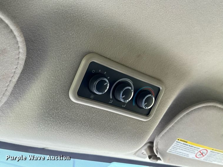 image for item EJ3563 2016 Chevrolet Express 3500 van