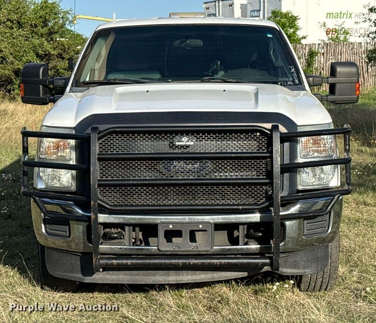 image for item EJ3564 2015 Ford F250 Super Duty XL Crew Cab pickup truck