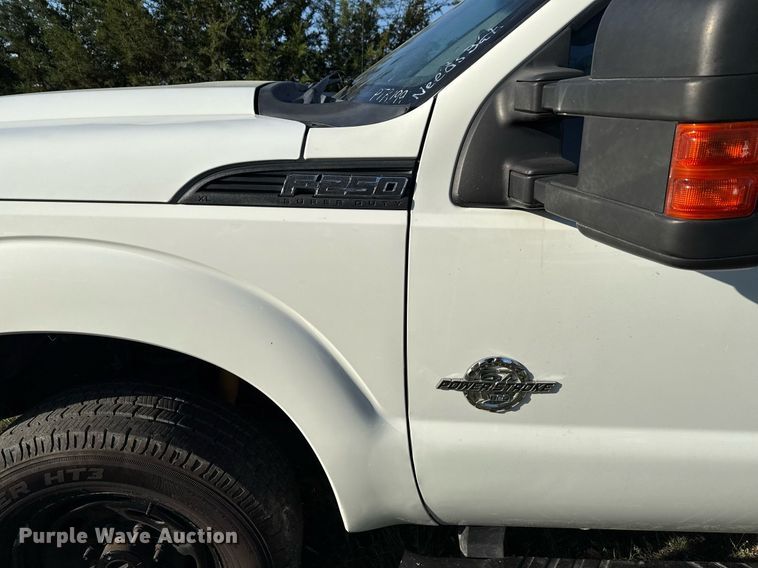 image for item EJ3564 2015 Ford F250 Super Duty XL Crew Cab pickup truck