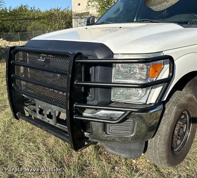 image for item EJ3564 2015 Ford F250 Super Duty XL Crew Cab pickup truck