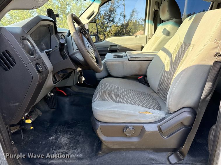 image for item EJ3564 2015 Ford F250 Super Duty XL Crew Cab pickup truck