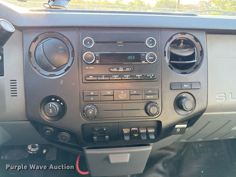 image for item EJ3564 2015 Ford F250 Super Duty XL Crew Cab pickup truck