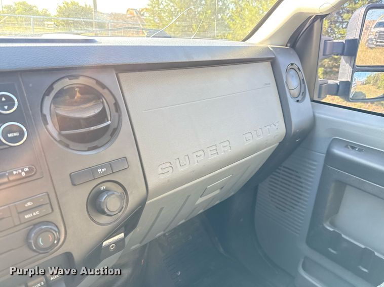 image for item EJ3564 2015 Ford F250 Super Duty XL Crew Cab pickup truck