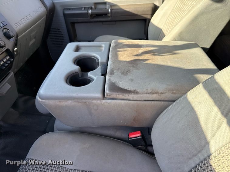 image for item EJ3564 2015 Ford F250 Super Duty XL Crew Cab pickup truck