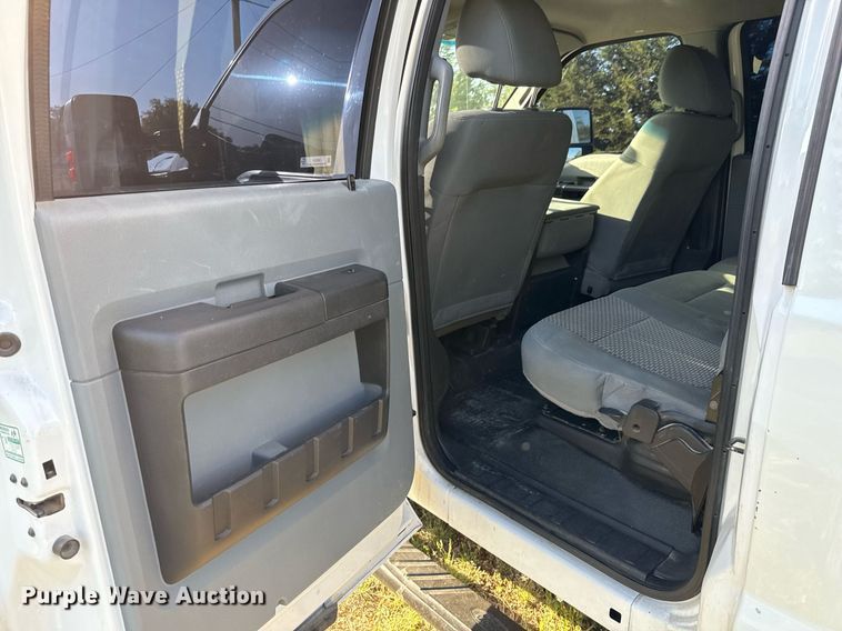 image for item EJ3564 2015 Ford F250 Super Duty XL Crew Cab pickup truck