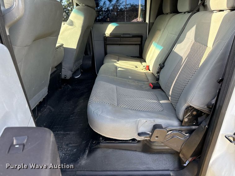 image for item EJ3564 2015 Ford F250 Super Duty XL Crew Cab pickup truck