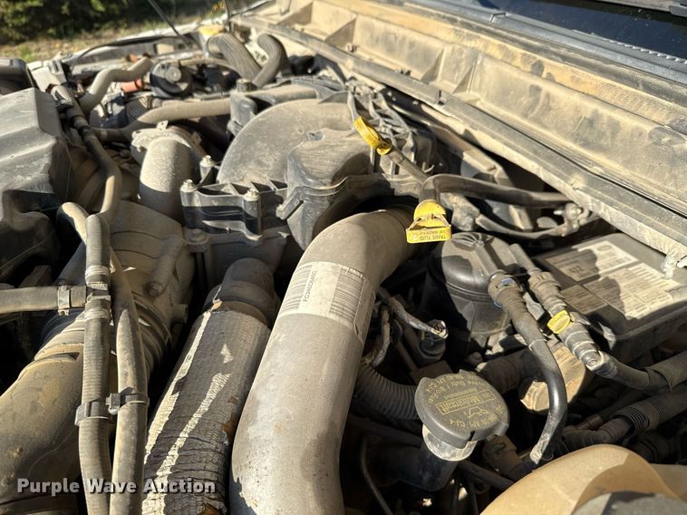 image for item EJ3564 2015 Ford F250 Super Duty XL Crew Cab pickup truck